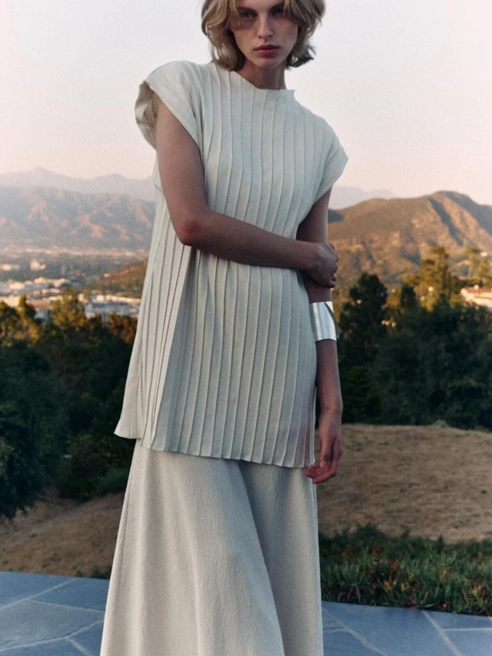 Zara Cream Pleated Sleeveless Dress